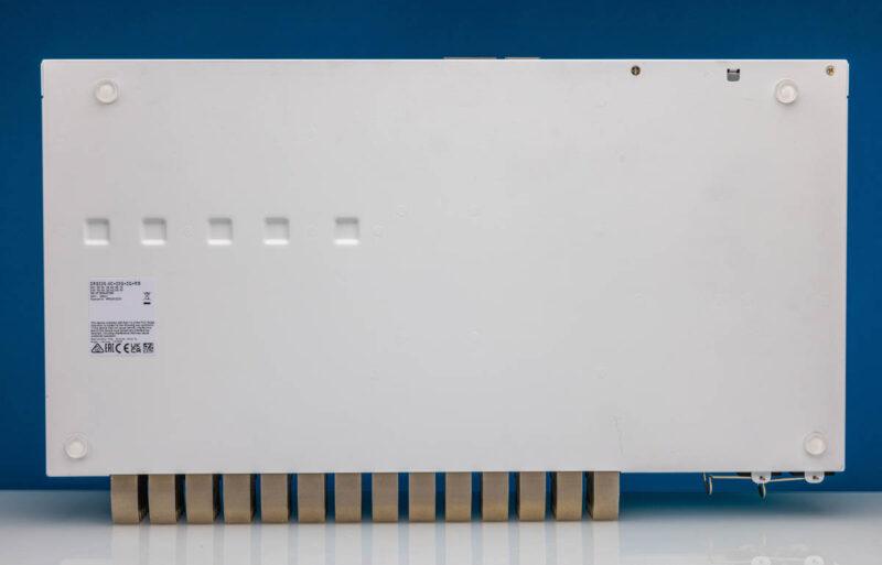 MikroTik CRS 326 4C+20G+2Q+RM Bottom