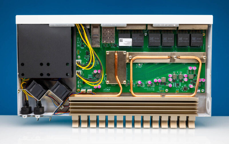 MikroTik CRS 326 4C+20G+2Q+RM Internal Overview