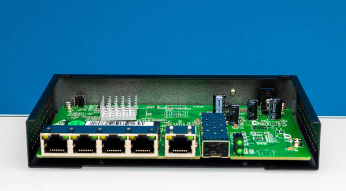 Nicgiga S250501 5-port 2.5GbE 1-port 10G Switch Review Nicgiga S250501 Internal Ports