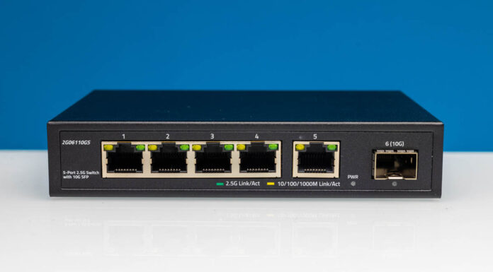 YuLinca 2G06110GS 5-port 2.5GbE 1-port 10G Switch Review YuLinca 2G06110GS Front
