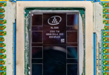 Intel Gaudi 3 24x 200GbE AI Accelerator The Short Video Intel Gaudi 3 OAM Working Sample Package Close 1
