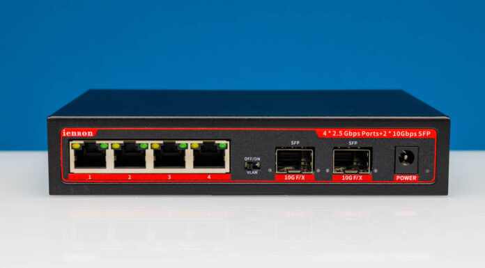 ienRon HG0402XG Switch Review 4x 2.5GbE and 2x 10G Cheap IenRon HG0402XG Front