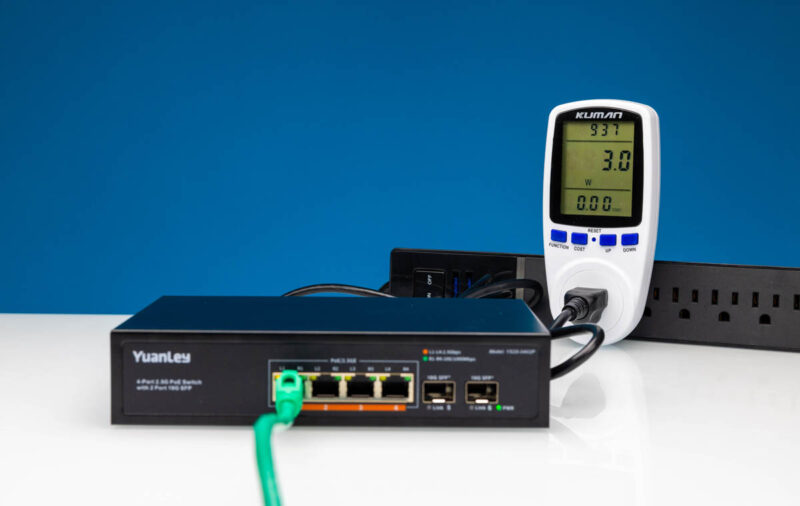 YuanLey YS25 0402P 2.5GbE Power