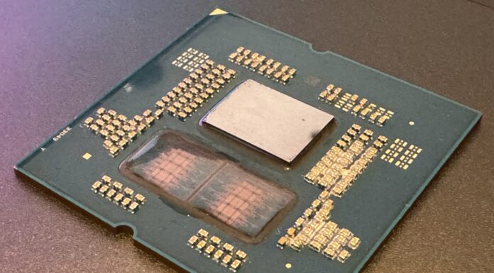 AMD Rzyen 9000 Zen 5 CPUs Announced AMD Ryzen 9 9950X Delidded Cores Exposed