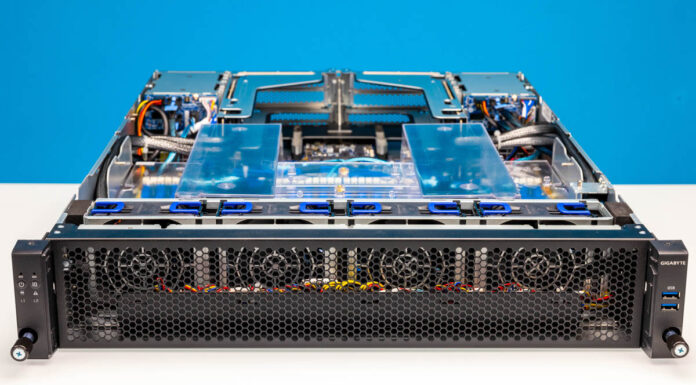 Gigabyte E283-S90 2U Edge Intel Xeon Server Review Gigabyte E283 S90 Front