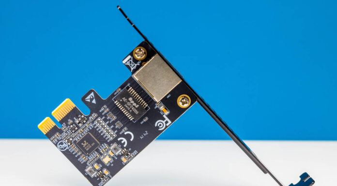 IOCrest 5GbE PCIe Adapter Review Realtek RTL8126 NIC IOCrest IO PCE8126 GLAN Front Upside Down