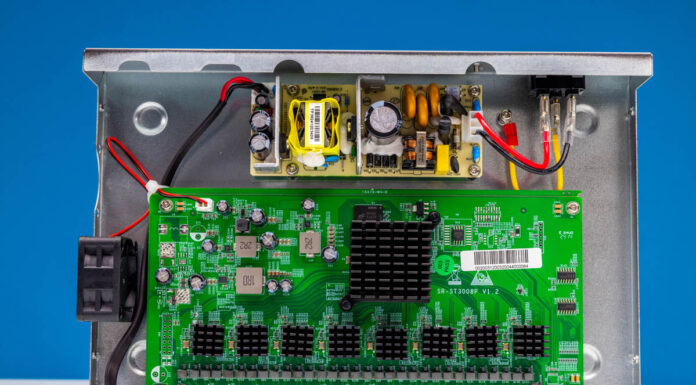 NICGIGA S100-0800T Review The Cheap Unmanaged 8-port 10Gbase-T Switch Nicgiga S100 0800T Internal Overview