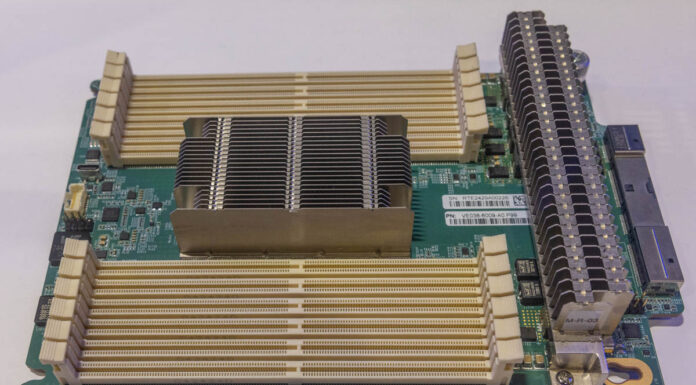 Marvell Structera X CXL Expansion Displayed at FMS 2024 Marvell Structera X 2504 2