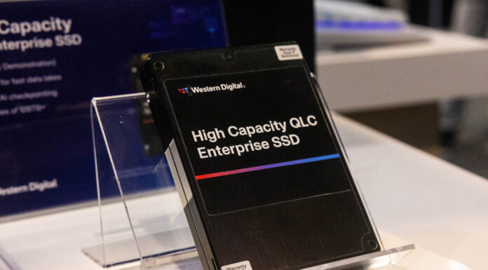WD Ultrastar DC HC690 32TB HDD and 128TB NVMe SSD Shown WD Ultra High Capacity Enterprise SSD 128TB At FMS 2024 2