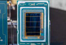 Intel Xeon Clearwater Forest with 288 Cores on Intel 18A at Hot Chips 2025 Intel Xeon Clearwater Forest