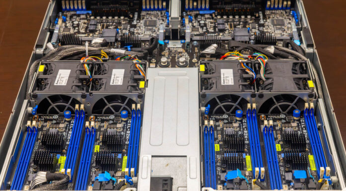 ASUS AMD EPYC CXL Memory Enabled Server AI and More OCP Summit 2024 ASUS RS520QA E13 RS8U At OCP 2024 5