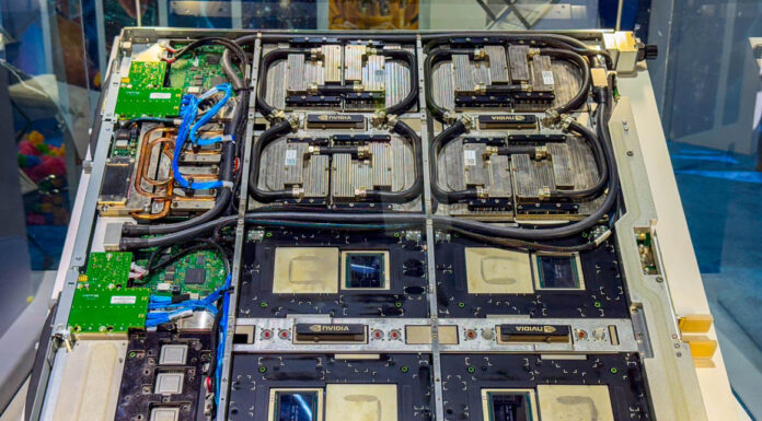 Eviden Shows the Quad NVIDIA ConnectX-7 Cedar Module EVIDEN NVIDIA Cedar ConnectX 7 Module At SC24 3