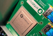 Enfabrica ACF-S Multi-Tbps SuperNIC Shown Enfabrica ACF S OCP Summit 2024 2