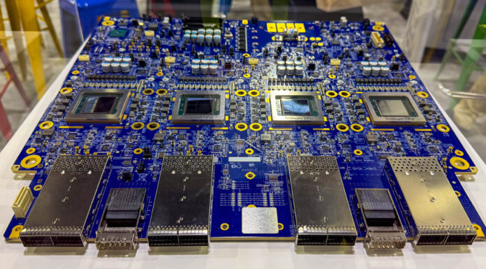 Google Cloud TPU v6e Trillium Shown at SC24 Google Cloud TPU V6e Trillium 1