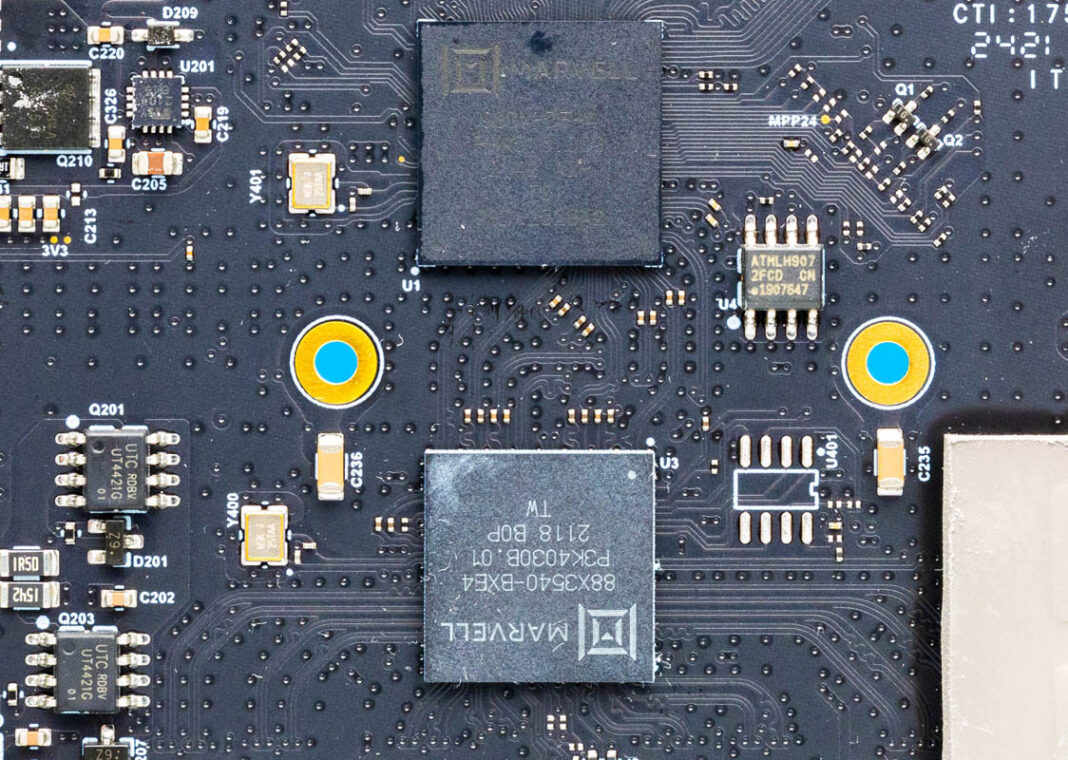 MikroTik CRS304-4XG-IN Review This is a Must-Have 10Gbase-T Switch ...