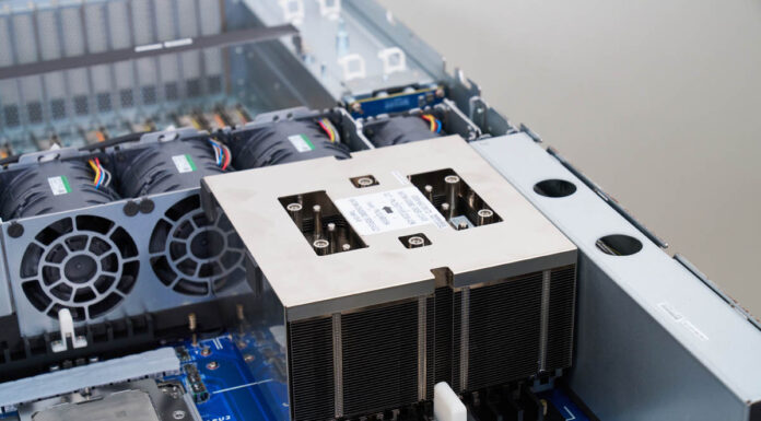 This is the Massive AMD Instinct MI300A Heatsink in the Gigabyte G383-R80-AAP1 Gigabyte G383 R80 AAP1 AMD Instinct MI300A Heatsink Over Socket