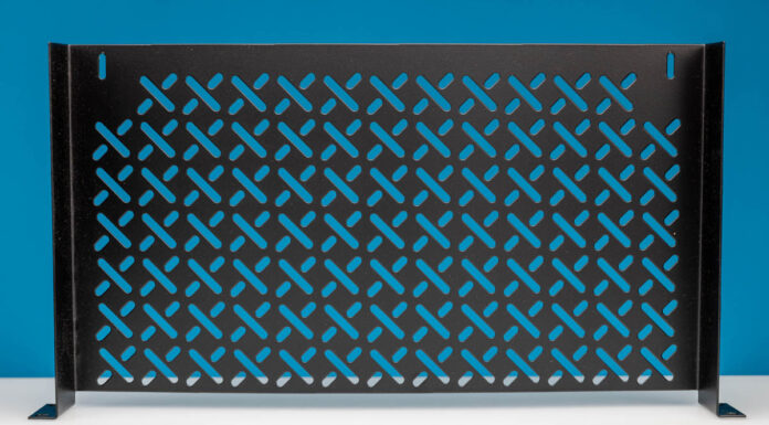 Middle Atlantic UTR1 1U Rack Shelf Mini Review Middle Atlantic UTR1 1U Shelf 3