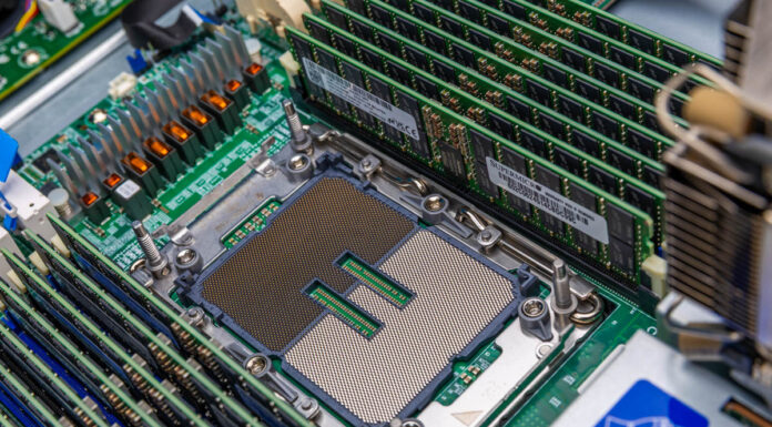 Intel Cancels its Mainstream Next-Gen Xeon Server Processors Intel LGA4710 With 16 DDR5 DIMMs 1