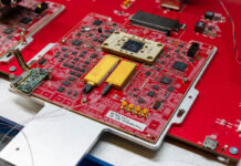 Going 800Gbps at up to 1000km with the Marvell COLORZ 800 Marvell Development Board COLORZ III Tabletop Setup Optical Side Angle