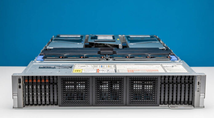 Dell PowerEdge R770 Review A Fluid New 2U Server Dell PowerEdge R770 Front 1