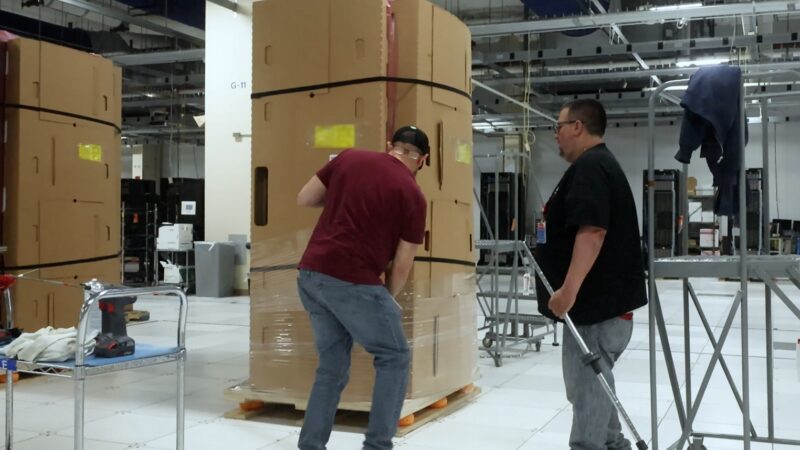 Dell AI Factory Franklin IR7000 Packing A Rack