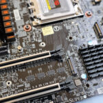 Supermicro H13SAE MF PCIe