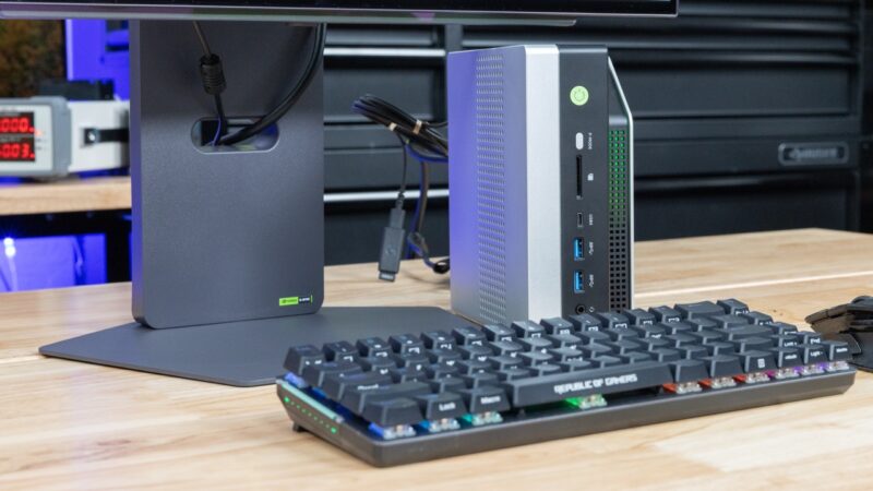 GMKtec Evo X2 395 Monitor System 3 Large