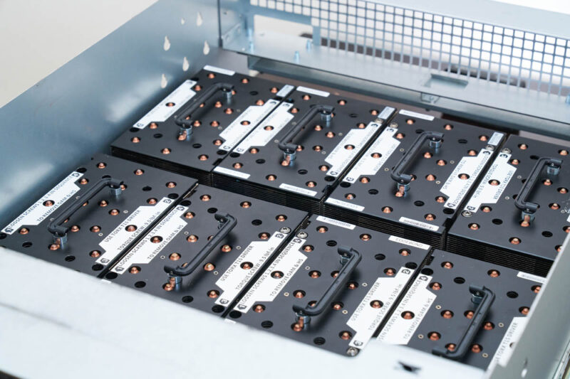 Gigabyte G893 ZX1 AAX2 AMD Instinct MI325X 1