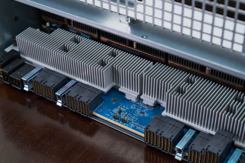 Gigabyte G893 ZX1 AAX2 AMD Instinct MI325X OAM Tray 5