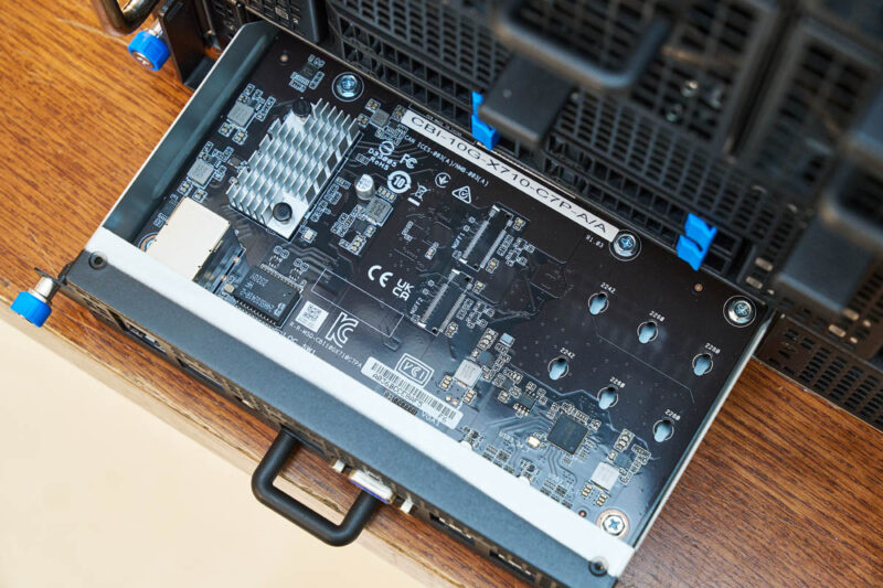 ASUS ESC A8A E12U Chassis Front IO Out