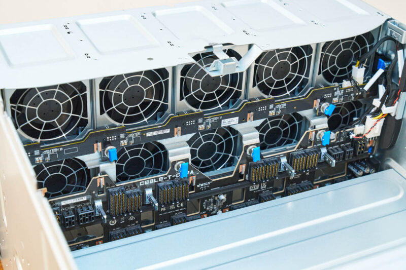 ASUS ESC A8A E12U Chassis Internal Fans