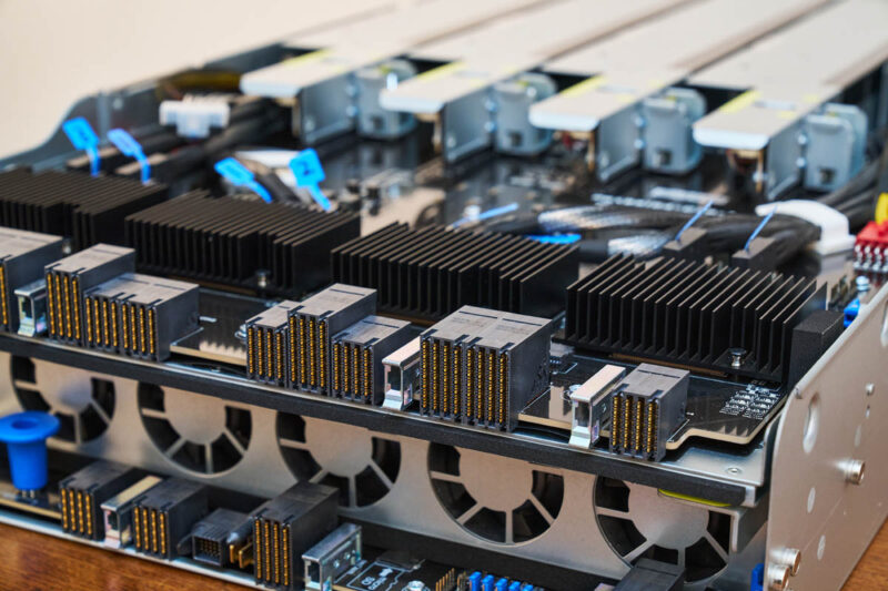 ASUS ESC A8A E12U PCIe Tray Connectors 3