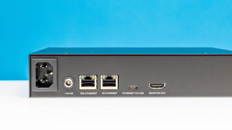 Blackmagic Cloud Store Mini Back 3