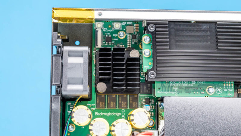 Blackmagic Cloud Store Mini Inside 4