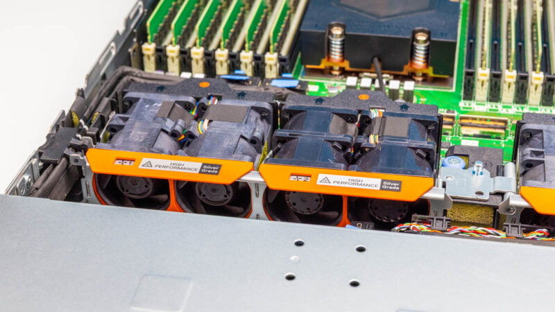 Dell PowerEdge R6715 Fan 1