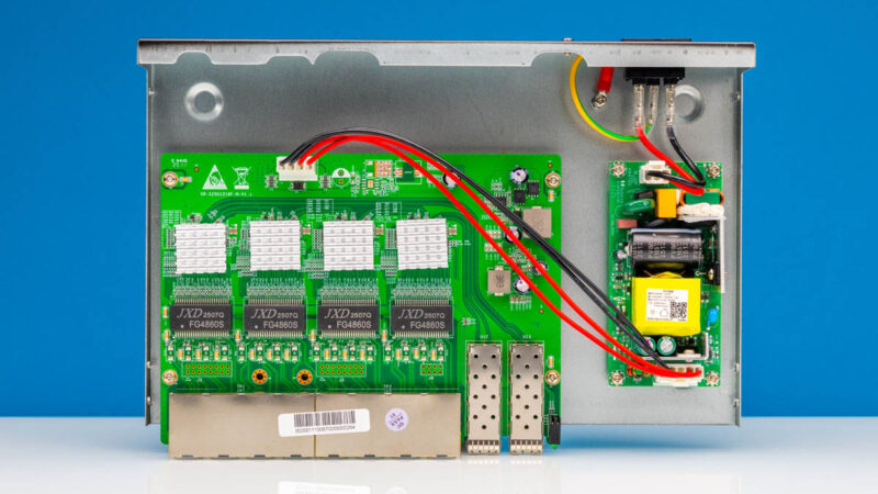 GiGaPlus GP S25 1602 16 Port 2.5G Ethernet Switch With 2x10G SFP+ Inside 1