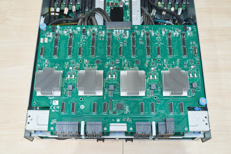 MiTAC G8825Z5 AMD EPYC CPU Tray PCIe Switch Board Top