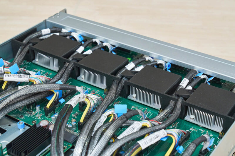 MiTAC G8825Z5 AMD EPYC CPU Tray PCIe Switches