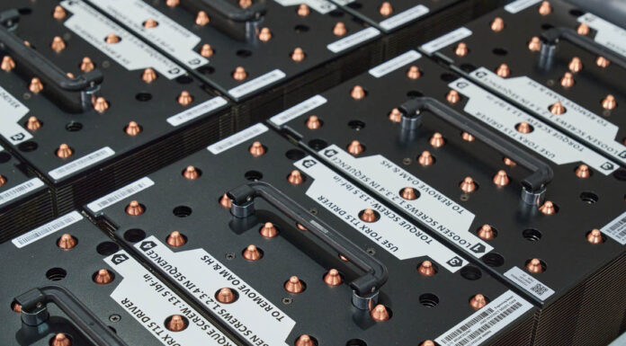 MiTAC G8825Z5 AMD Instinct MI325X 8-GPU Server Review MiTAC G8825Z5 AMD Instinct MI325X GPUs 1