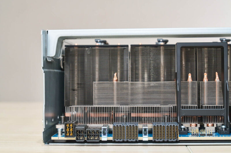 MiTAC G8825Z5 AMD Instinct MI325X GPUs UBB Left Connector Side