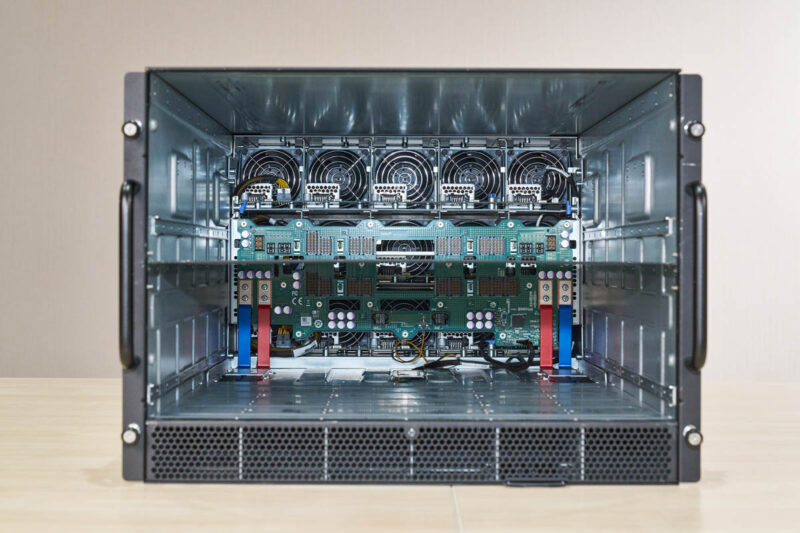 MiTAC G8825Z5 Chassis Angle GPU And CPU Trays Out Front