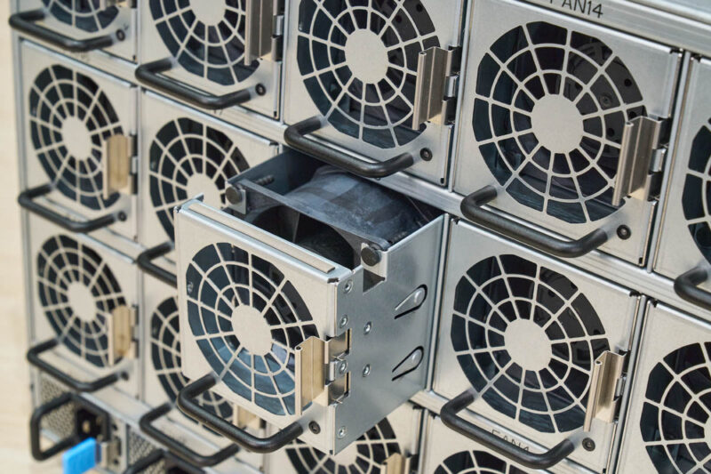 MiTAC G8825Z5 Chassis Rear Fan Wall 2