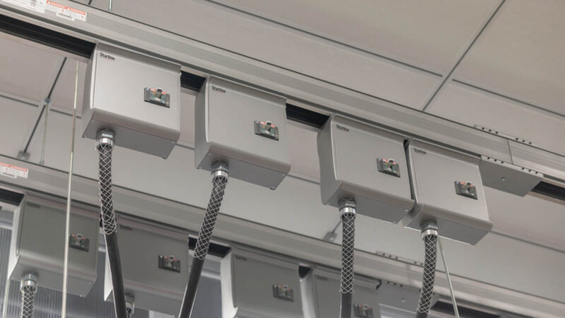 Supermicro Lambda Cologix Cable Management 4