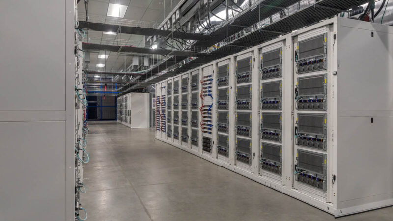 Supermicro Lambda Cologix Drive Bay 1