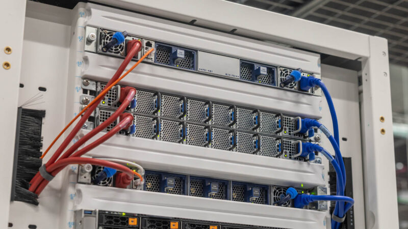 Supermicro Lambda Cologix Misc 5