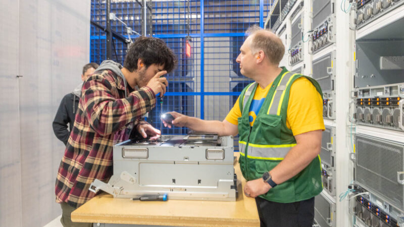 Supermicro Lambda Cologix Patrick 7