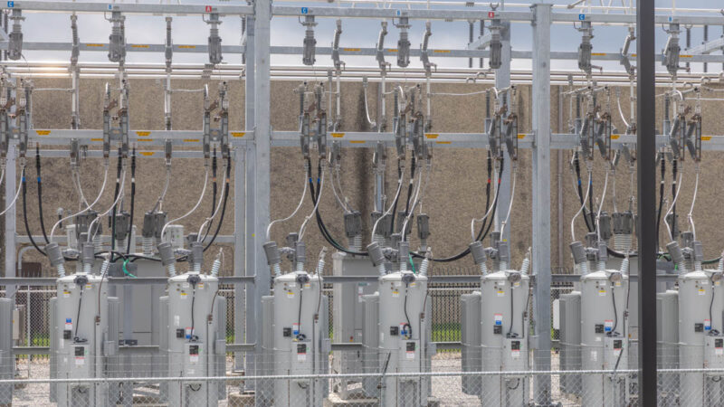 Supermicro Lambda Cologix Power Outdoors 3