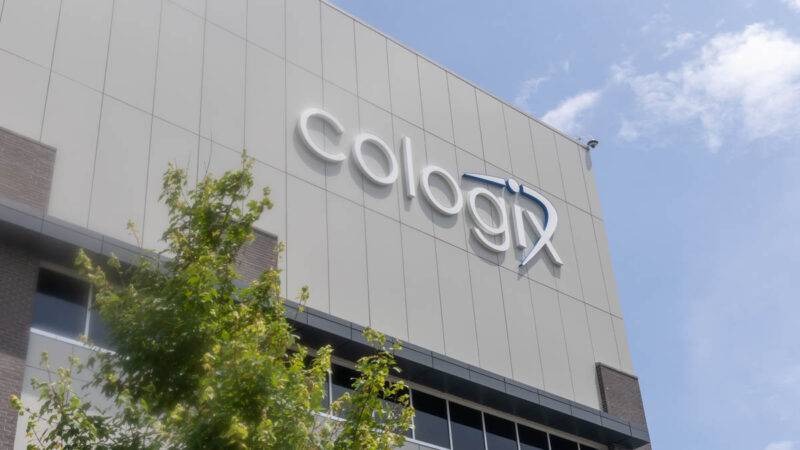 Supermicro Lambda Cologix Sign 1