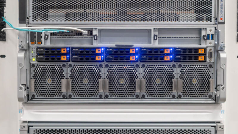 Supermicro Lambda Cologix Supermicro Nvidia HGX B200 8GPU 5