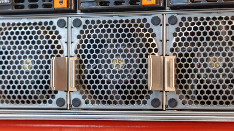 Supermicro Lambda Cologix Supermicro Nvidia HGX B200 8GPU Fan 1